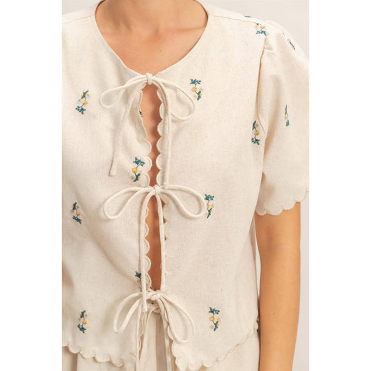Tie Front Scallop Hem Top